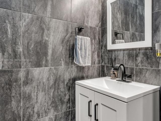 Продажа дома по адресу 5791 NW 116th Ave 112 - фото 7510790