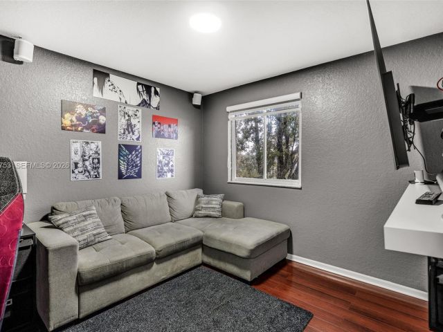 Продажа дома по адресу 5791 NW 116th Ave 112 - фото 7510801