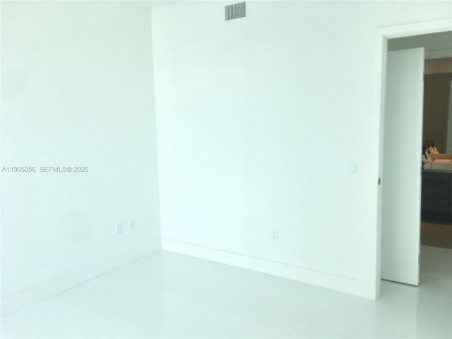 Продажа квартиры #2607 - фото 7436137