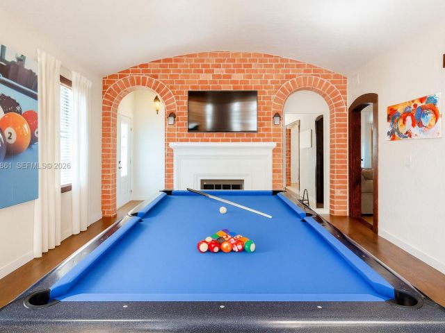 Продажа дома по адресу 1545 NW 8th Ter - фото 7445469