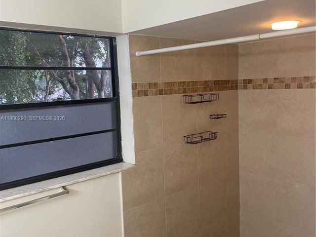 Дом в аренду по адресу 2191 Bayberry Dr 2191 - фото 7453900