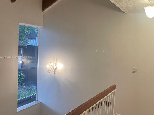 Дом в аренду по адресу 2191 Bayberry Dr 2191 - фото 7453904