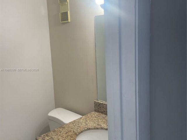 Дом в аренду по адресу 2191 Bayberry Dr 2191 - фото 7453907