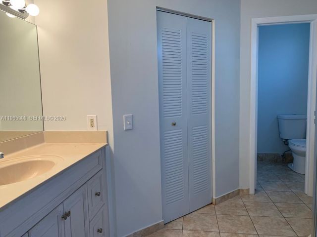 Дом в аренду по адресу 12447 NW 7th St - фото 7436337