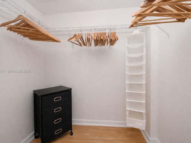 Продажа квартиры #2415 - фото 7435943