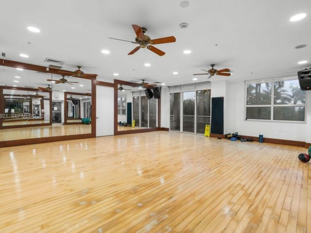 Продажа квартиры #2415 - фото 7435951