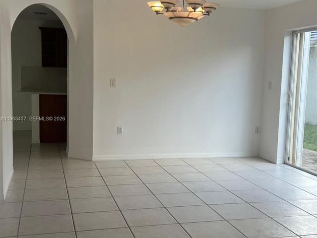 Продажа дома по адресу 14600 SW 156th Ave - фото 7434612