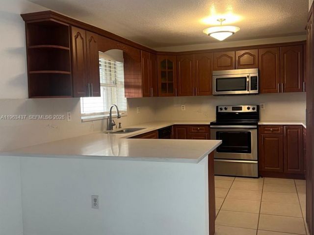 Продажа дома по адресу 14600 SW 156th Ave - фото 7434613