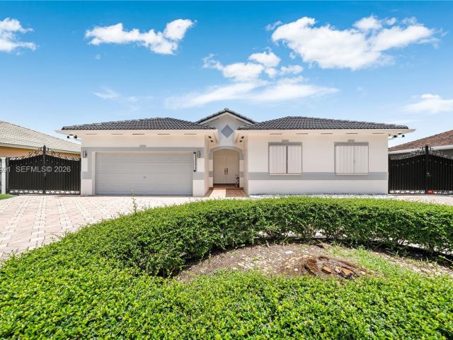 Дом в аренду по адресу 1205 SE 7th Ct 0 - фото 7435798