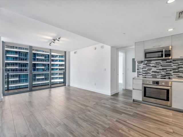 Продажа квартиры #4807 - фото 7436058