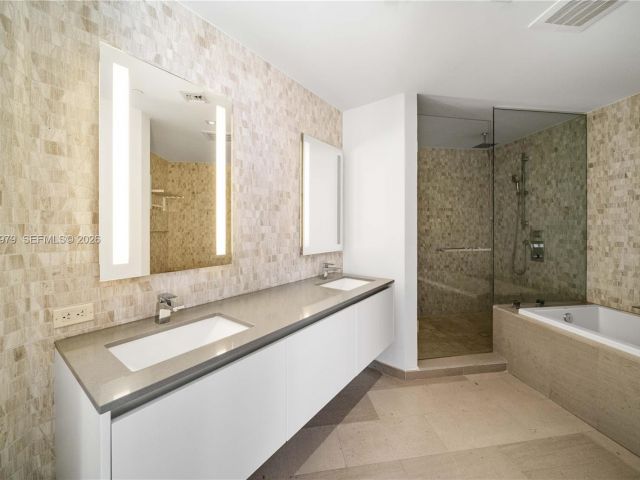 Продажа квартиры #1201 - фото 7527301