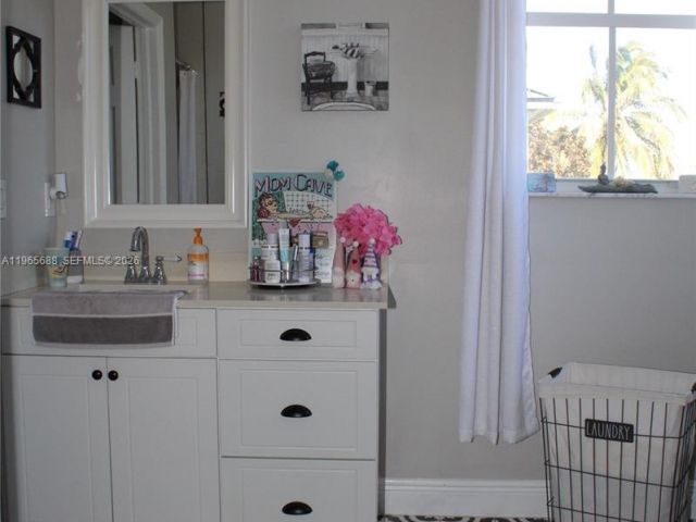 Продажа дома по адресу 20135 SW 129th Ave - фото 7439824