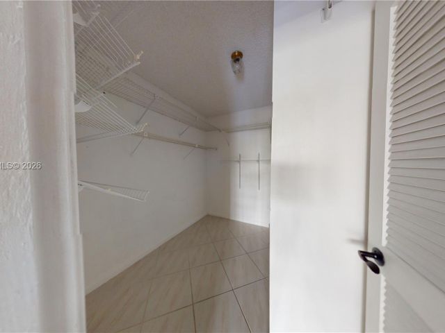 Продажа квартиры #417 - фото 7443163