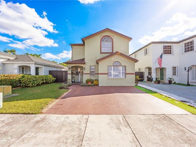 Продажа дома по адресу 13910 SW 163rd St - фото 7436736