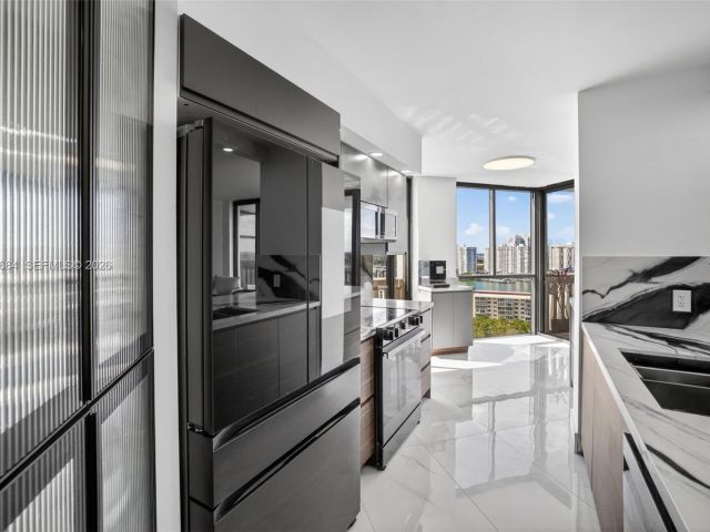 Продажа квартиры #1710 - фото 7487510