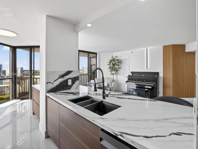 Продажа квартиры #1710 - фото 7487512