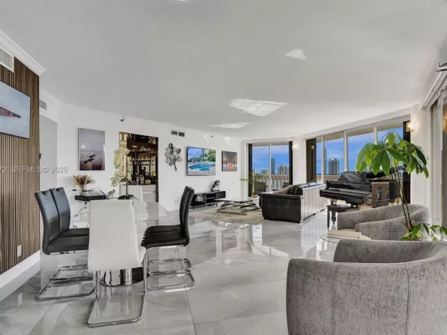 Продажа квартиры #1106 - фото 7489680