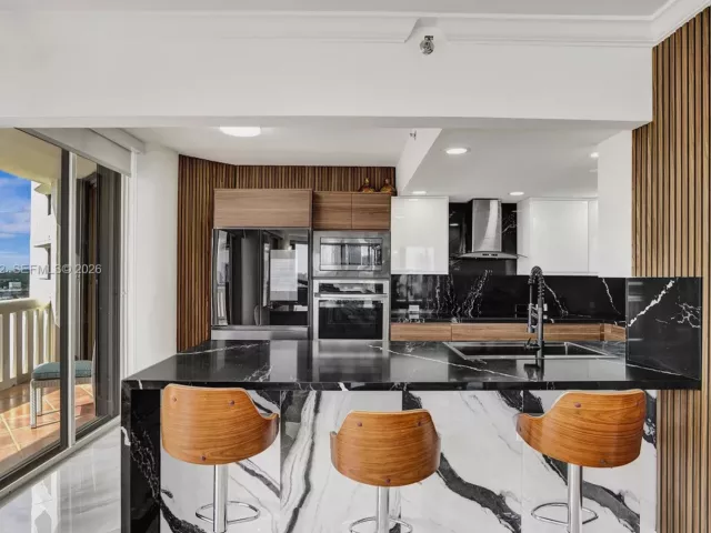 Продажа квартиры #1106 - фото 7489658