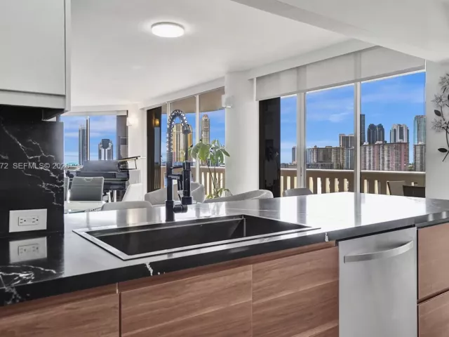 Продажа квартиры #1106 - фото 7489661