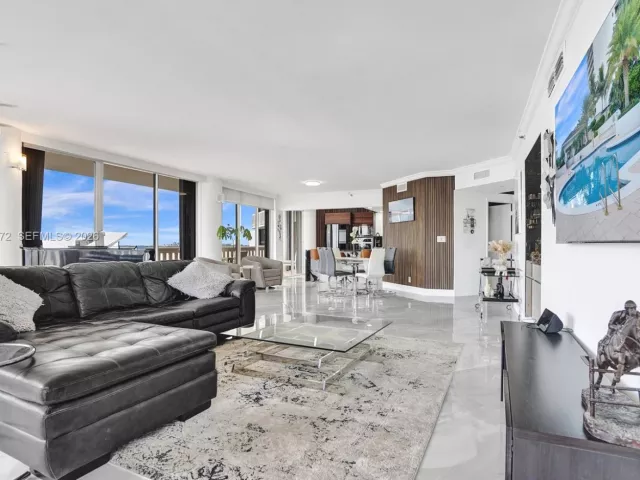 Продажа квартиры #1106 - фото 7489671