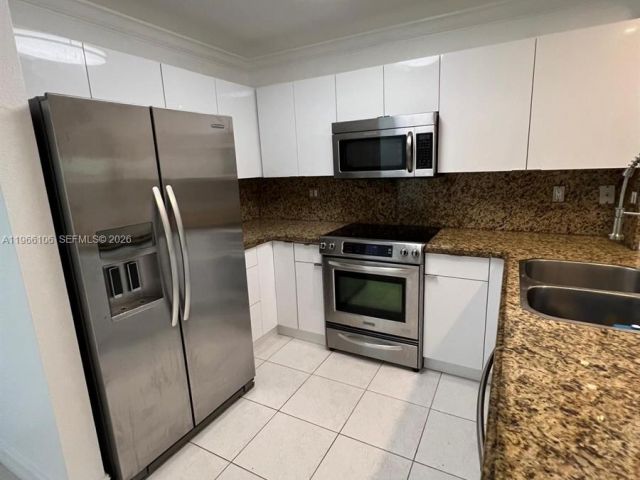 Дом в аренду по адресу 11320 SW 245th St - фото 7492965