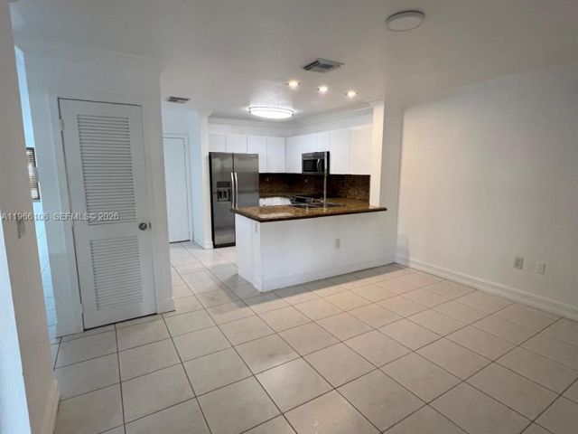 Дом в аренду по адресу 11320 SW 245th St - фото 7492967