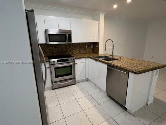 Дом в аренду по адресу 11320 SW 245th St - фото 7492968