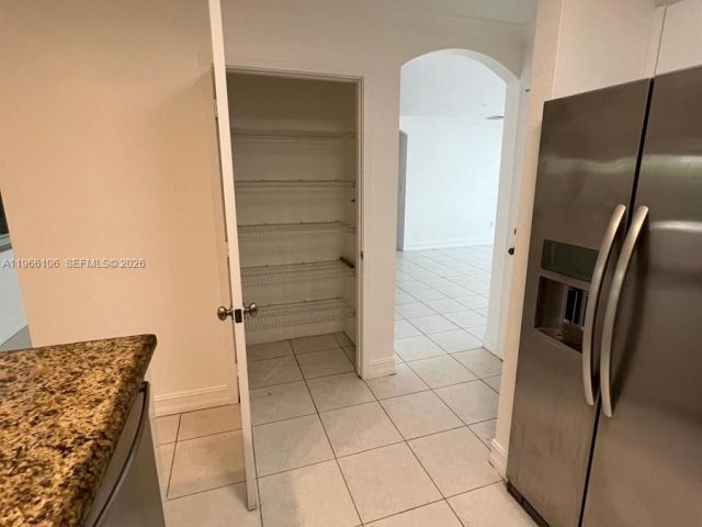 Дом в аренду по адресу 11320 SW 245th St - фото 7492976