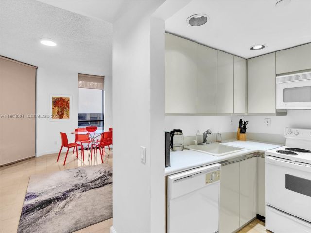 Продажа квартиры #305 - фото 7445868