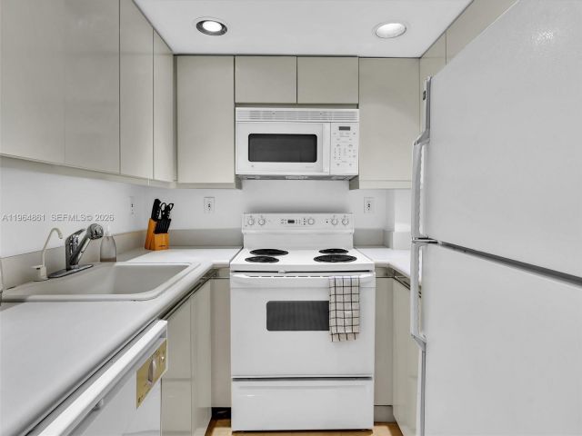 Продажа квартиры #305 - фото 7445869