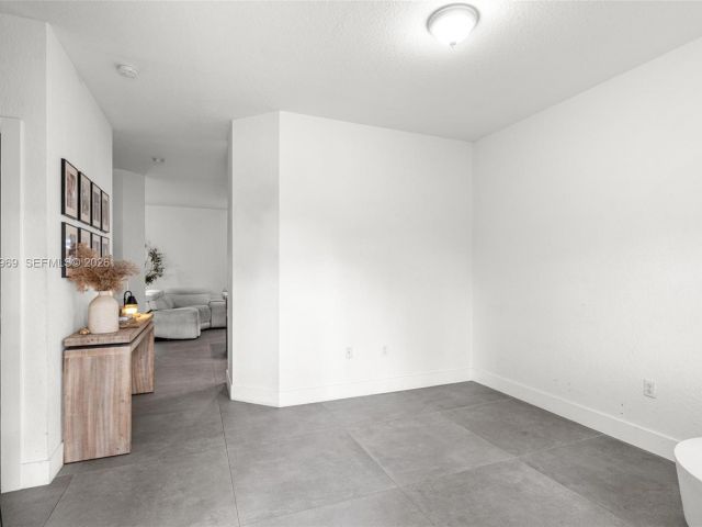 Продажа дома по адресу 16371 SW 44th Ter - фото 7436703