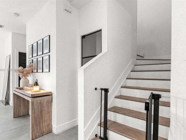 Продажа дома по адресу 16371 SW 44th Ter - фото 7436711