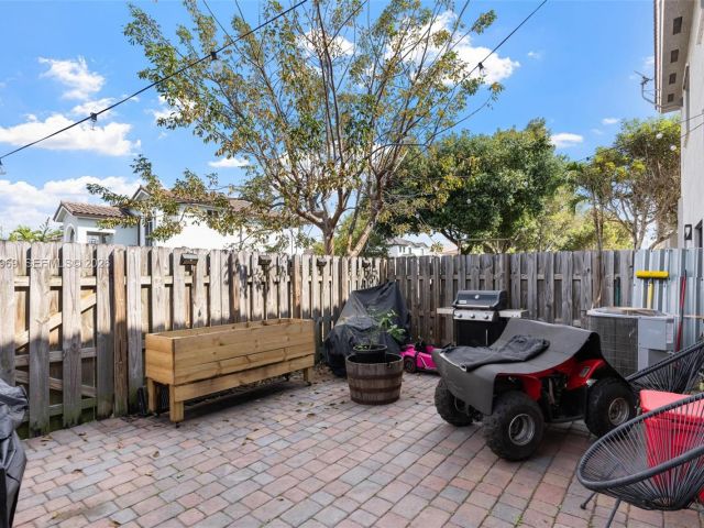 Продажа дома по адресу 16371 SW 44th Ter - фото 7436721