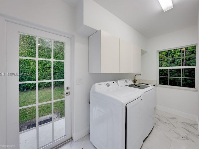 Дом в аренду по адресу 52 Camden Dr - фото 7477240