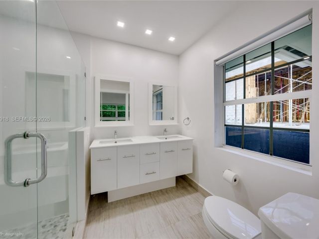 Дом в аренду по адресу 52 Camden Dr - фото 7477244