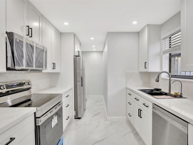 Продажа дома по адресу 3916 NW 207th St Rd - фото 7436959