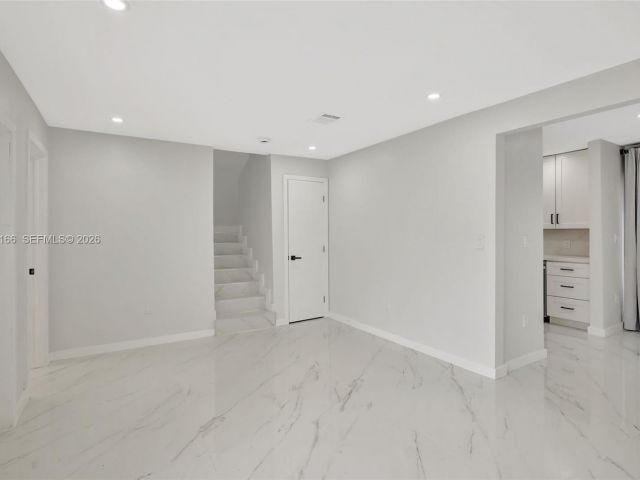 Продажа дома по адресу 3916 NW 207th St Rd - фото 7436965