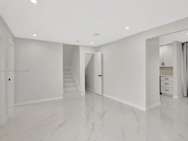 Продажа дома по адресу 3916 NW 207th St Rd - фото 7436967