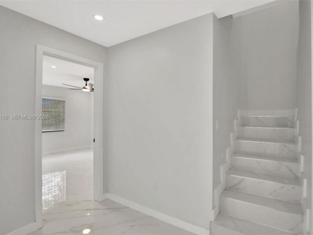 Продажа дома по адресу 3916 NW 207th St Rd - фото 7436971