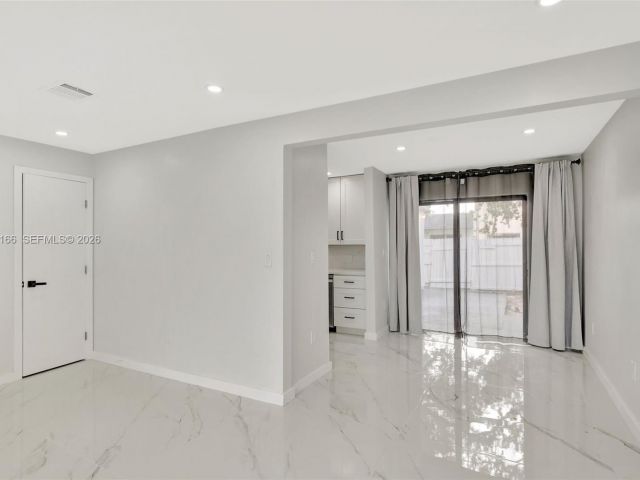 Продажа дома по адресу 3916 NW 207th St Rd - фото 7436974