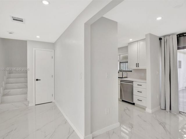 Продажа дома по адресу 3916 NW 207th St Rd - фото 7436975