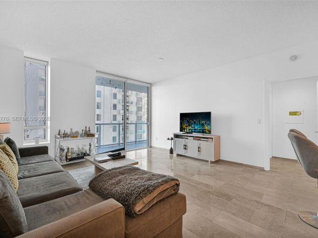 Продажа квартиры #2910 - фото 7438762