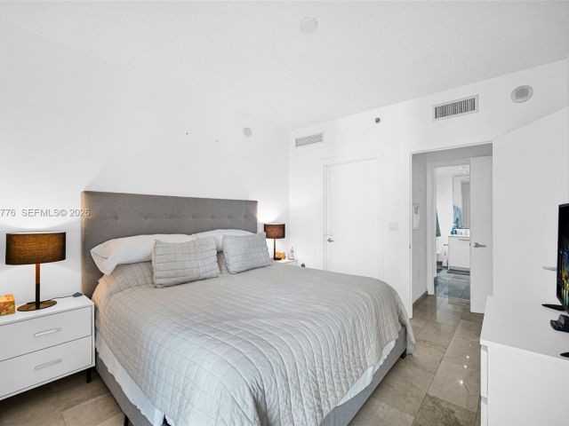 Продажа квартиры #2910 - фото 7438776