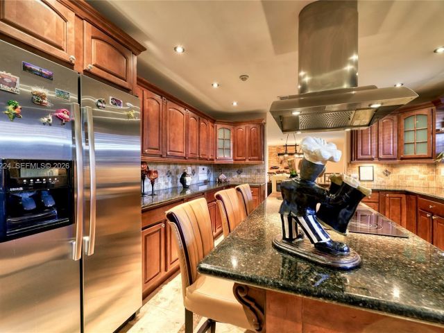 Дом в аренду по адресу 5826 SW 17th St 0 - фото 7445522