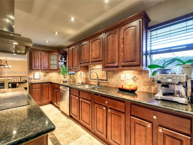 Дом в аренду по адресу 5826 SW 17th St 0 - фото 7445523