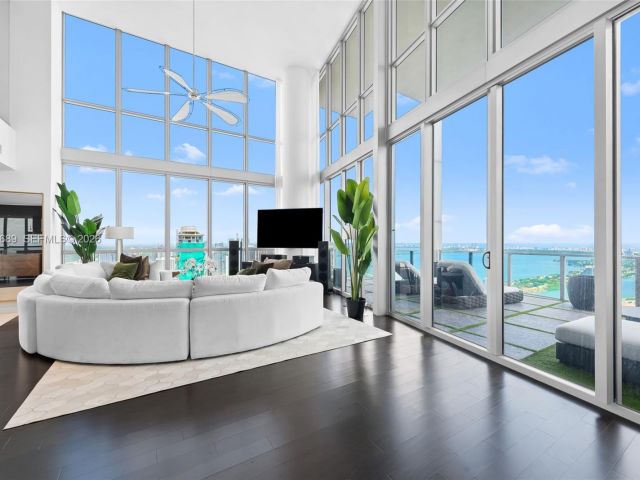 Продажа квартиры #5706 - фото 7483757