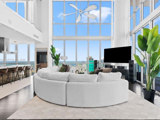 Продажа квартиры #5706 - фото 7483759