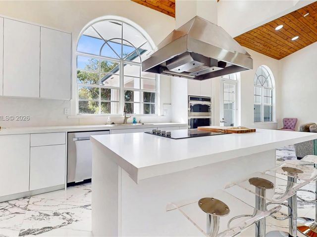 Продажа дома по адресу 10340 SW 62nd St - фото 7437285