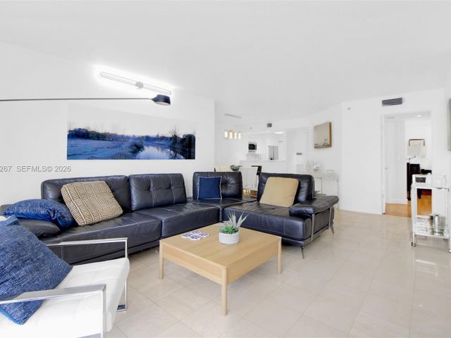 Продажа квартиры #1003 - фото 7438241