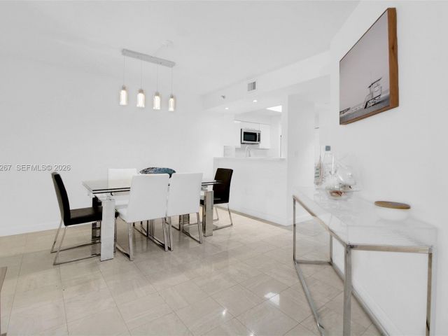 Продажа квартиры #1003 - фото 7438242